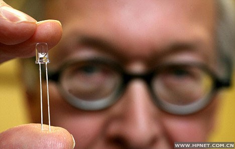 Ӣ���������ͽ��ܵ��� �ɳ���ʹ��60��(ͼ)